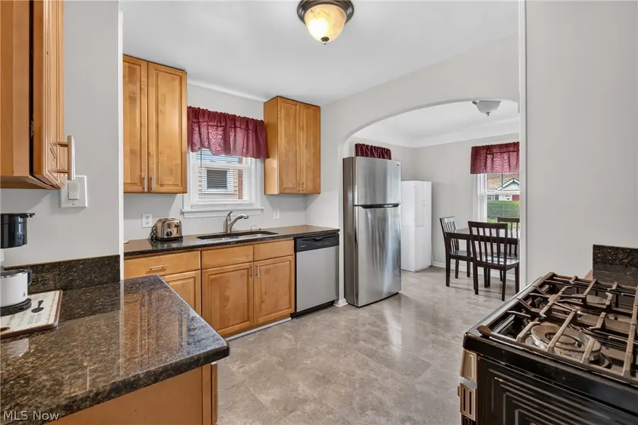 4517 Wetzel Avenue, Cleveland, OH 44109 - #2
