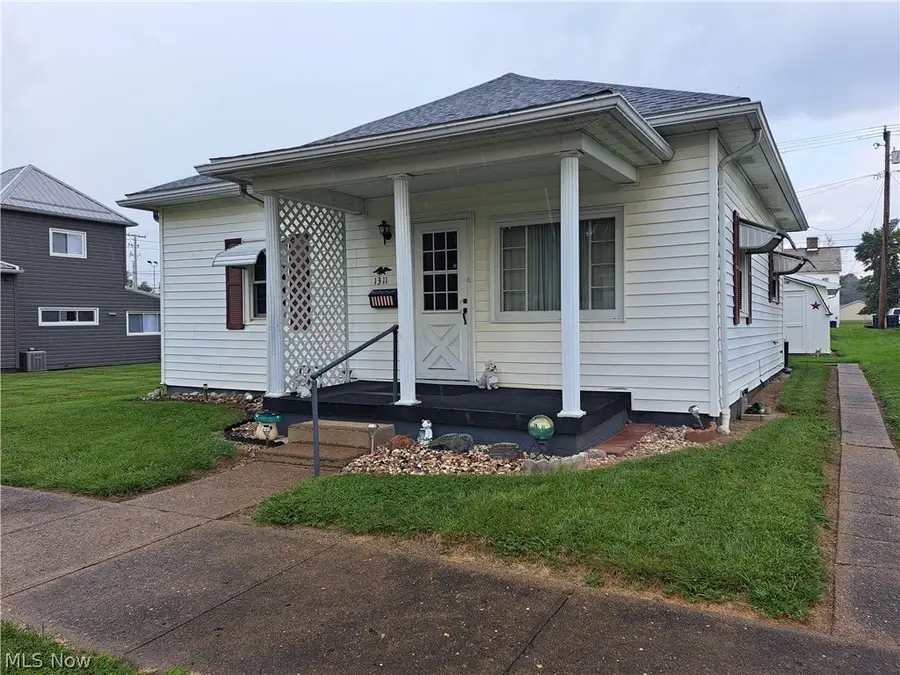 1311 Beckett Avenue, Cambridge, OH 43725 - #2