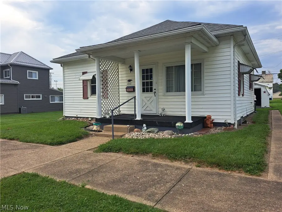 1311 Beckett Avenue, Cambridge, OH 43725 - #3