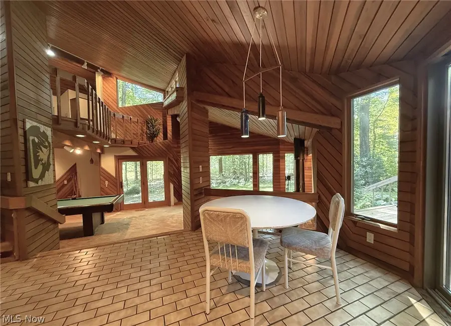 9657 Kim Drive, Chesterland, OH 44026 - #3