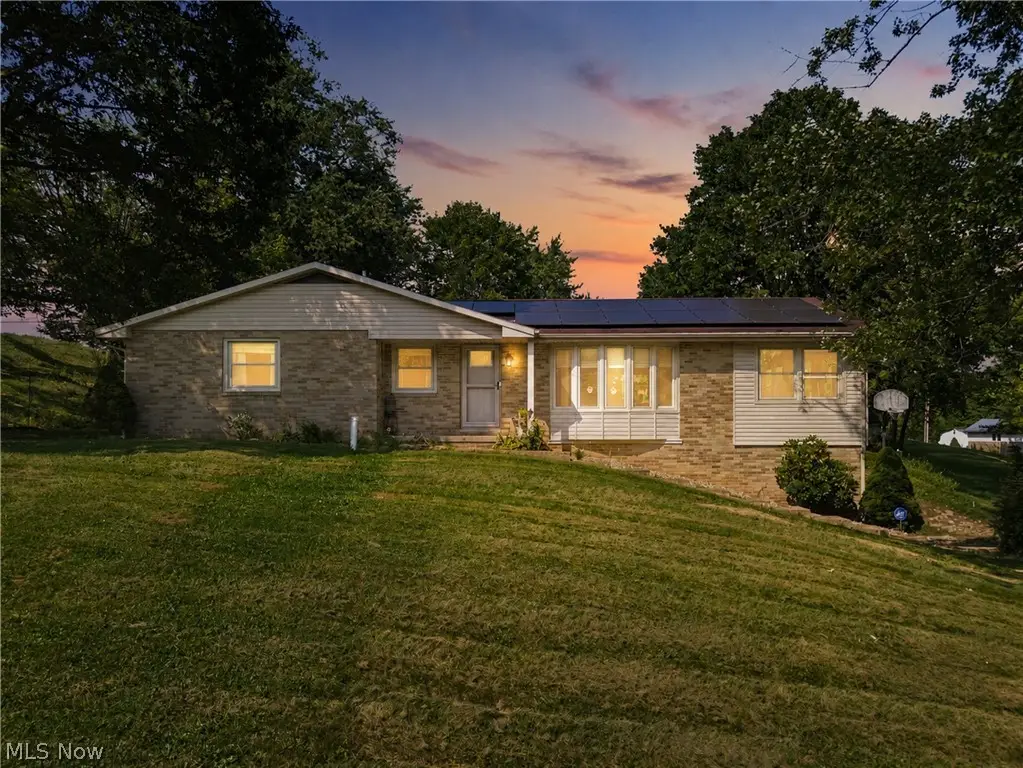 1700 Deerwood Se Circle, East Sparta, OH 44626 - #1