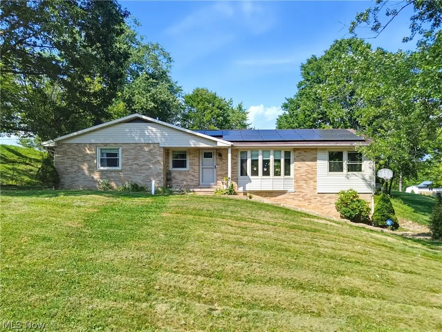 1700 Deerwood Se Circle, East Sparta, OH 44626 - #2