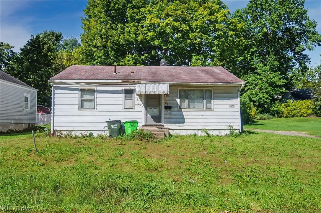 1507 S Freedom Avenue, Alliance, OH 44601 - #1