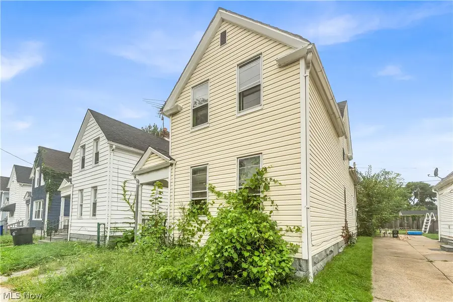 1012 E 72nd Street, Cleveland, OH 44103 - #3