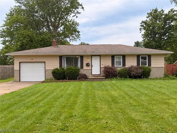 2064 Innwood Drive, Austintown, OH 44515