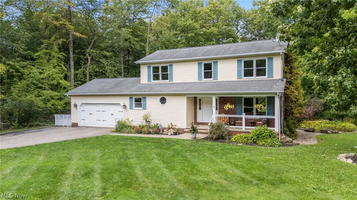 9886 High Country Drive, Chardon, OH 44024 - #1
