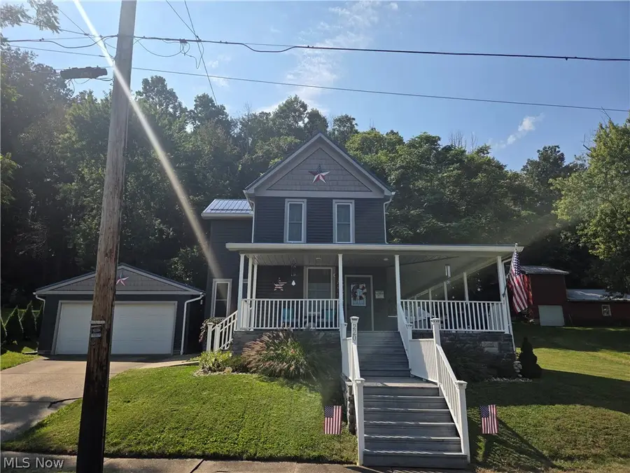 220 S Wardell Street, Uhrichsville, OH 44683 - #3