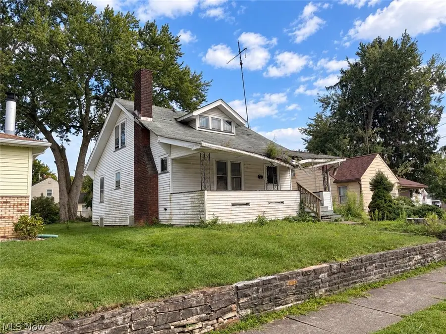 1454 Sheridan Ne Avenue, Warren, OH 44483 - #2