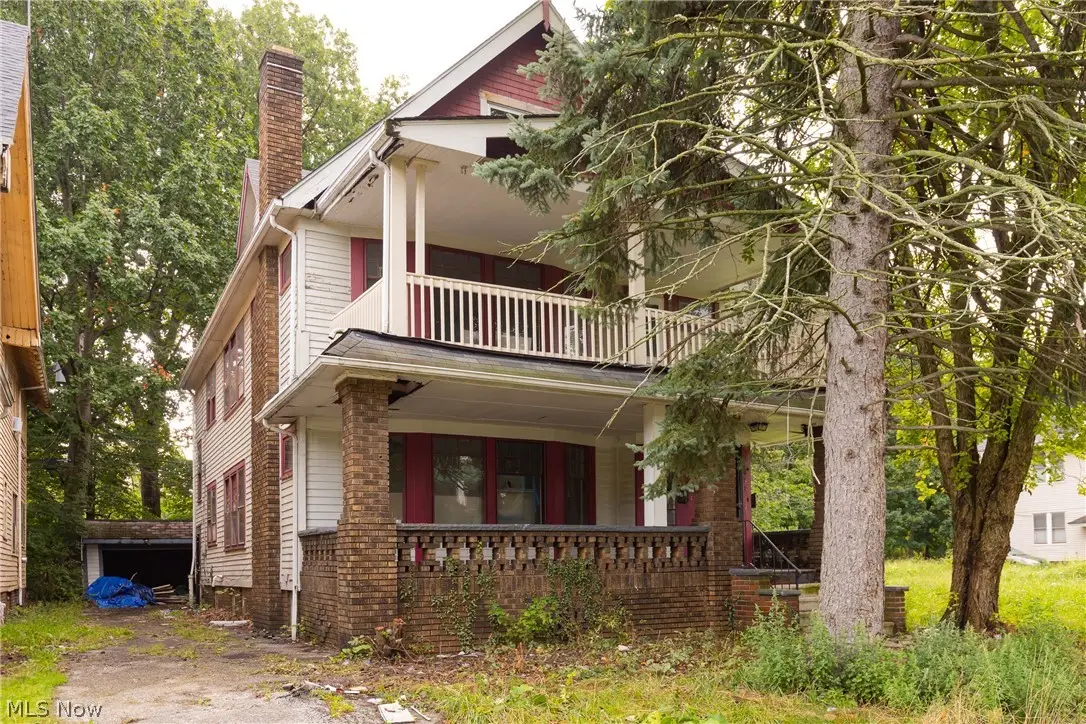 1069 Carlyon Road, East Cleveland, OH 44112 - #1