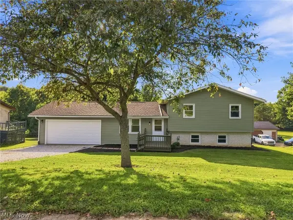 10856 Welton Ne Road, Bolivar, OH 44612