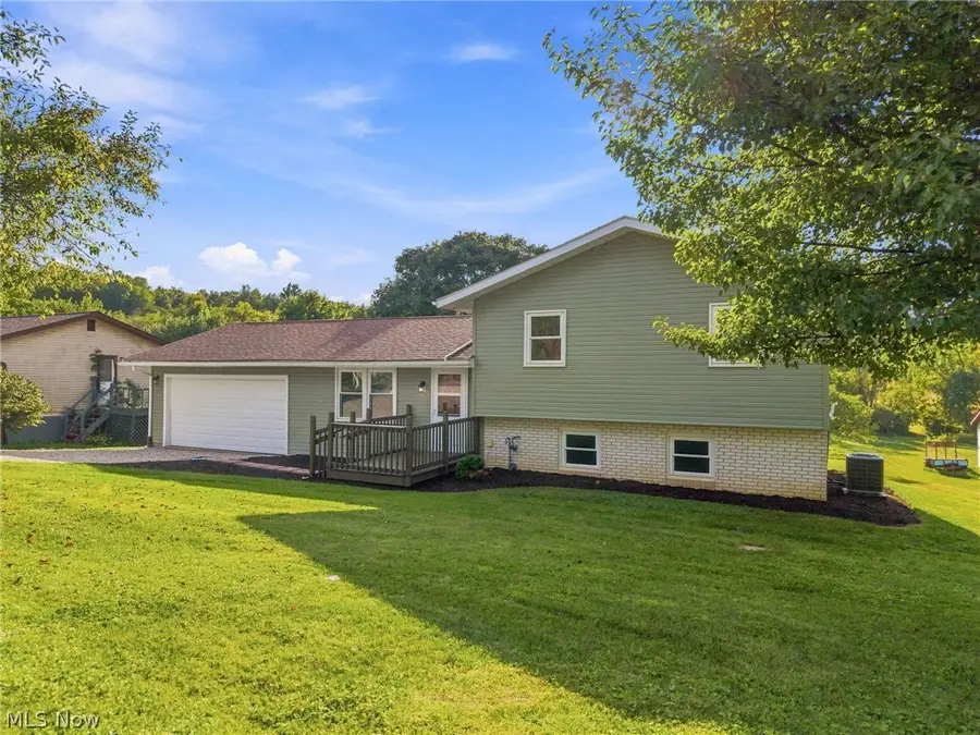 10856 Welton Ne Road, Bolivar, OH 44612 - #3