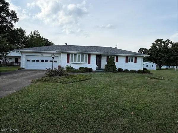 6063 E State Road, Newcomerstown, OH 43832