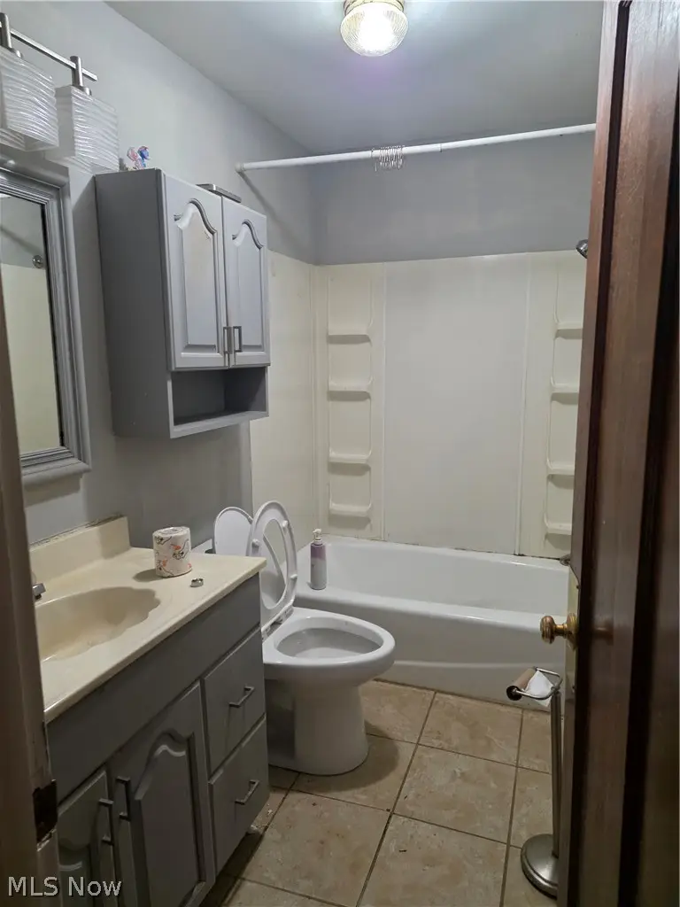 6350 Wallace Boulevard, North Ridgeville, OH 44039 - #3