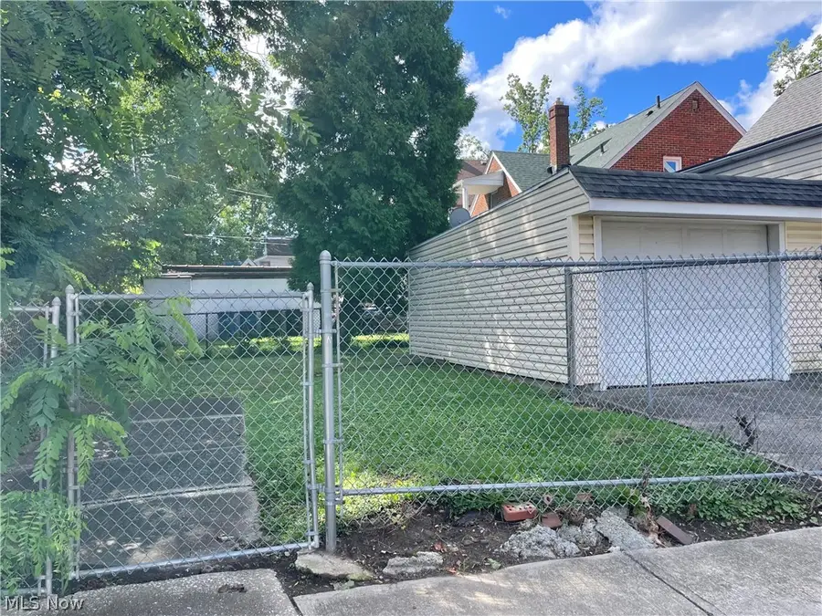 2763 E 124th Street, Cleveland, OH 44120 - #3