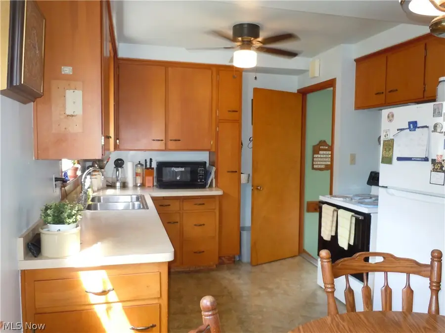 23750 Puritan Avenue, Euclid, OH 44123 - #2