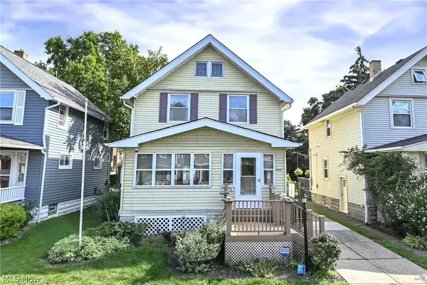 13305 Hazelwood Avenue, Lakewood, OH 44107
