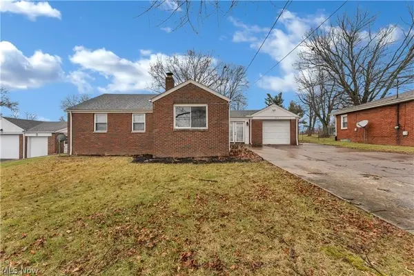 627 Poland Avenue, Struthers, OH 44471