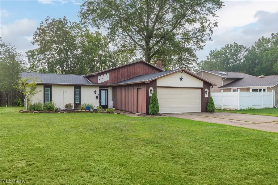 4417 Queen Anne Avenue, Lorain, OH 44052 - #2