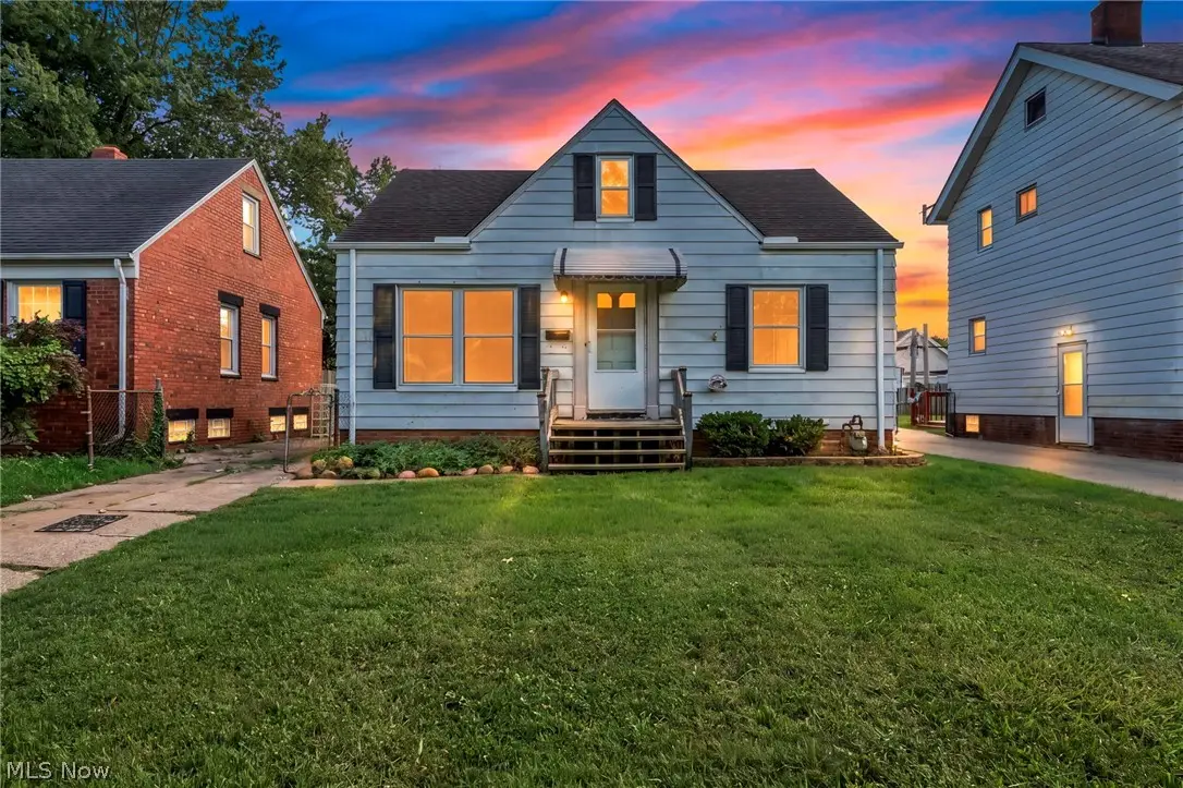 13305 Highlandview Avenue, Cleveland, OH 44135 - #1