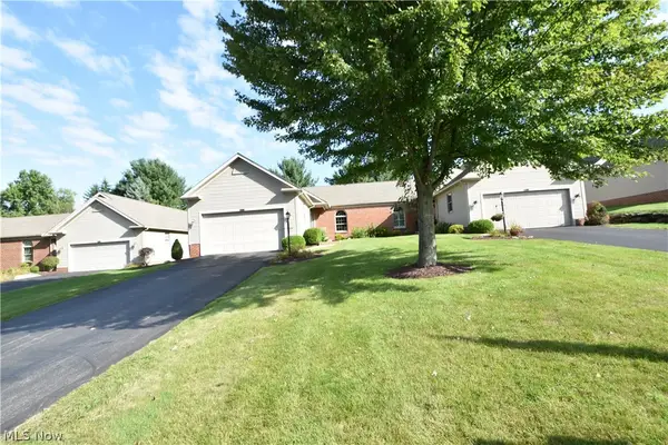 90 Montgomery Lane #2, Canfield, OH 44406
