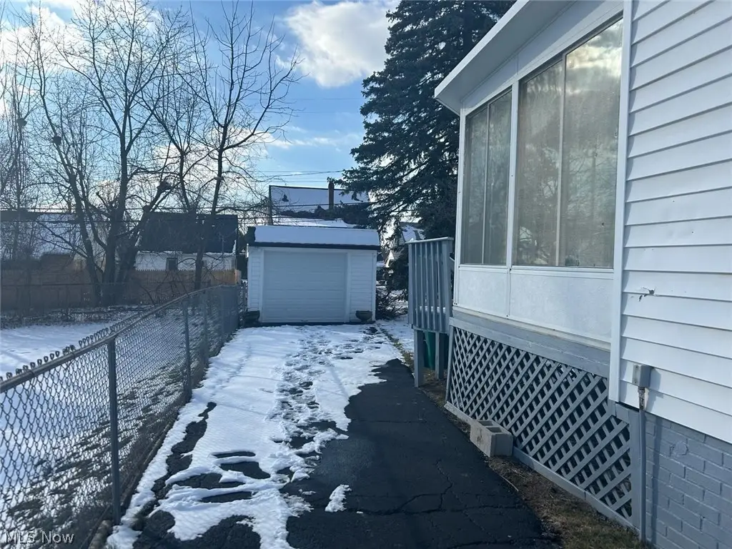 5146 Arch Street, Maple Heights, OH 44137 - #1