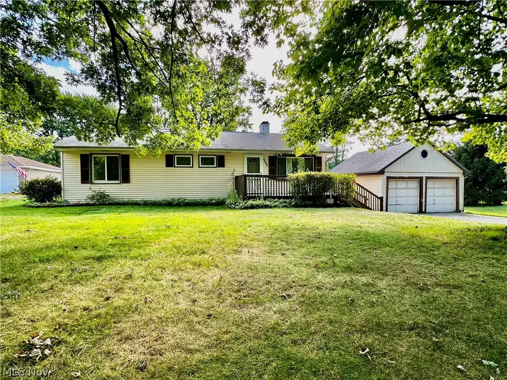 1188 Meadowbrook Boulevard, Stow, OH 44224 - #1