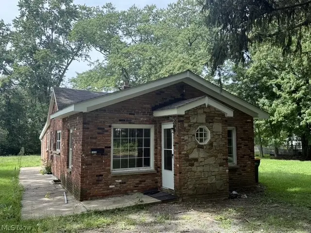 8308 Bellflower Road, Mentor, OH 44060 - #1