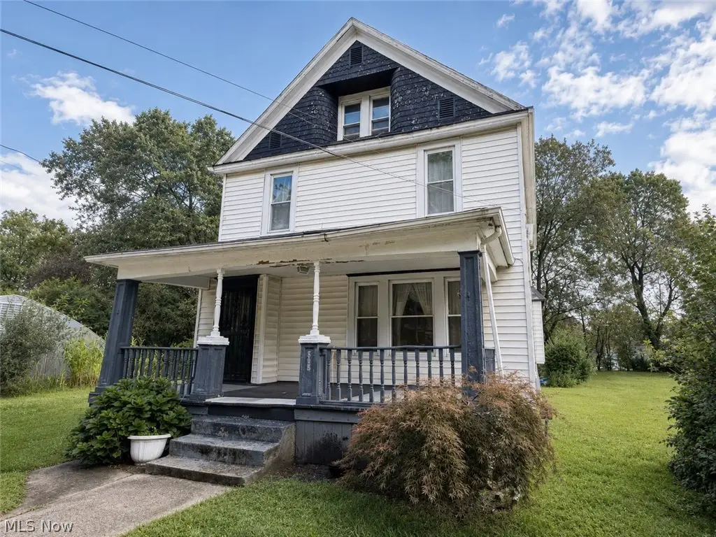 569 Edgewood Avenue, Akron, OH 44307 - #1