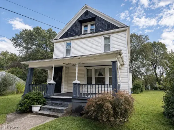 569 Edgewood Avenue, Akron, OH 44307