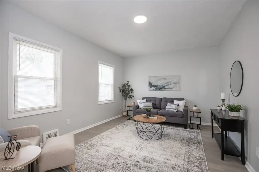 3125 W 70th Street, Cleveland, OH 44102 - #3