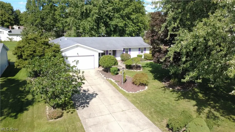 144 Runnemede Drive, Youngstown, OH 44512 - #2