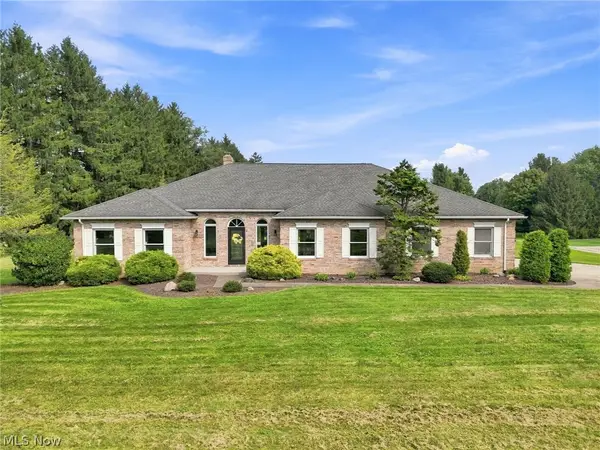 812 S Prospect Avenue, Hartville, OH 44632