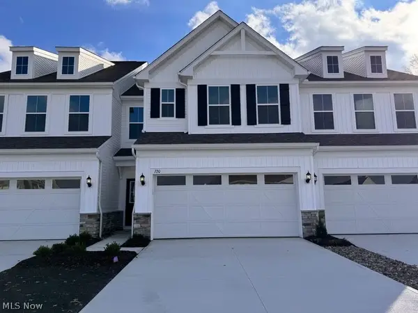 940-2 Memory Lane, Aurora, OH 44202