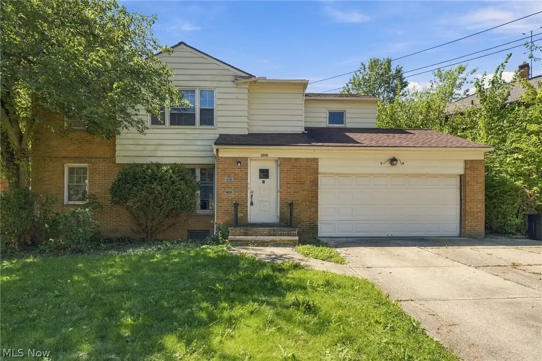 3740 Washington Boulevard, University Heights, OH 44118 - #1