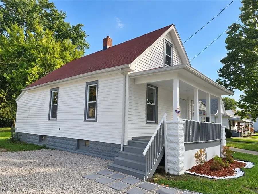 1318 W 20th Street, Lorain, OH 44052 - #2