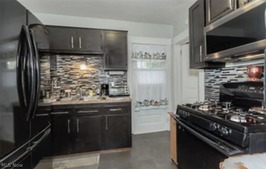 3336 W 90th Street, Cleveland, OH 44102 - #3