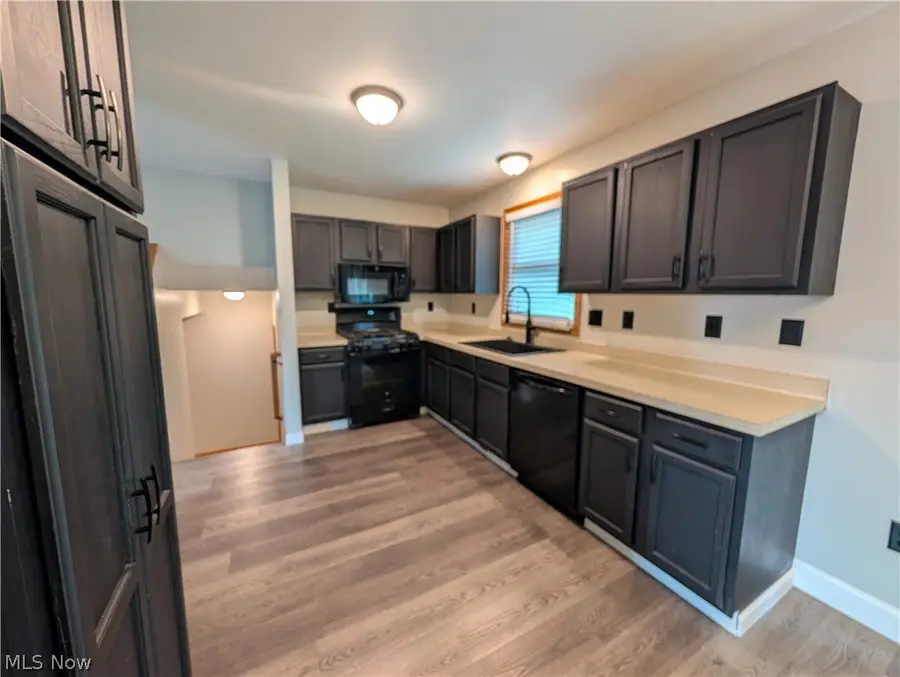 2555 Derick St, Wooster, OH 44691 - #3