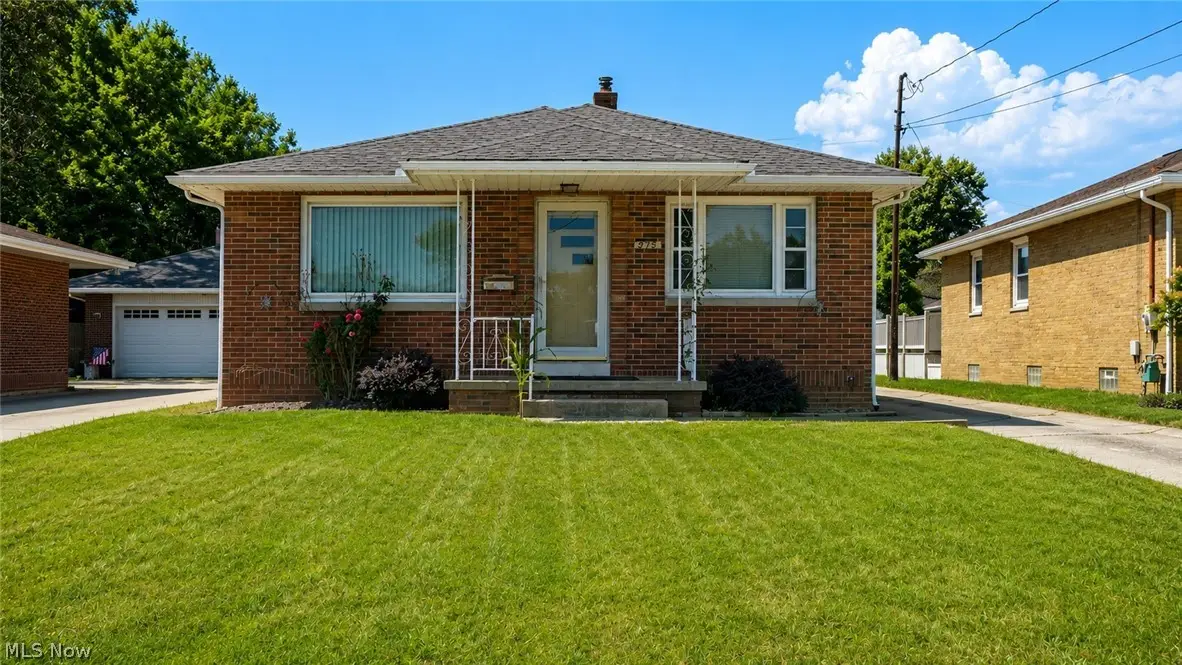 612 Ingalls Road, Akron, OH 44312 - #1