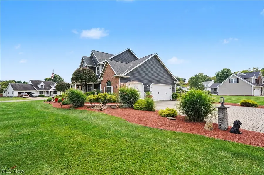 11186 Whitetail Run Nw Street, Bolivar, OH 44612 - #3