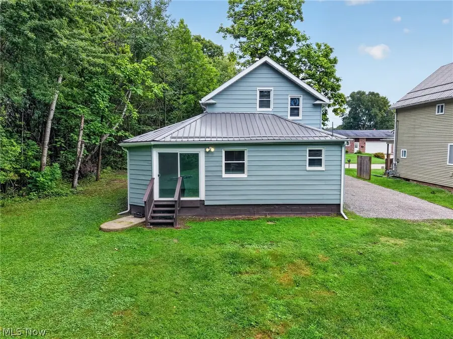1727 E 49th Street, Ashtabula, OH 44004 - #3
