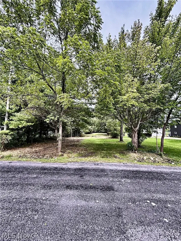 3633 Samuel Road, Akron, OH 44312