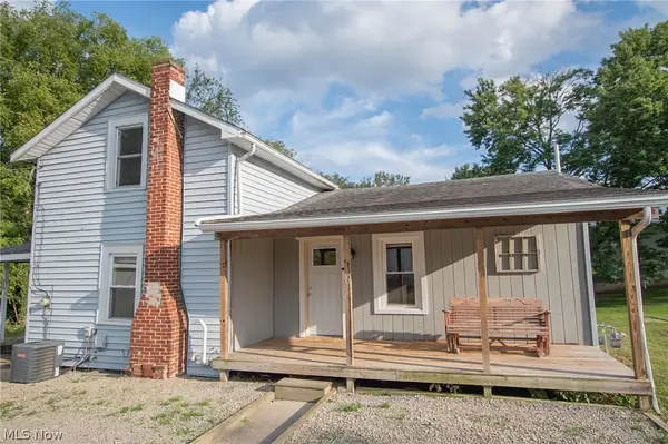 302 3rd Se Avenue, Beach City, OH 44608
