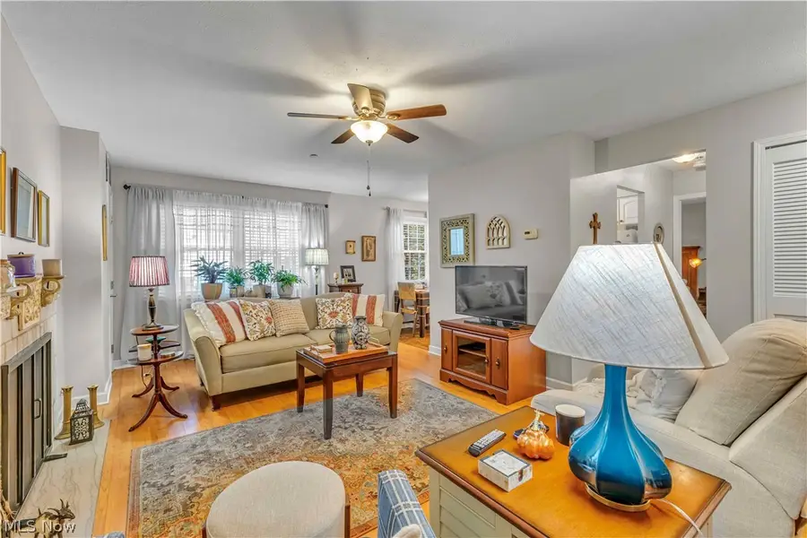 2885 Pease Drive #115, Rocky River, OH 44116 - #3