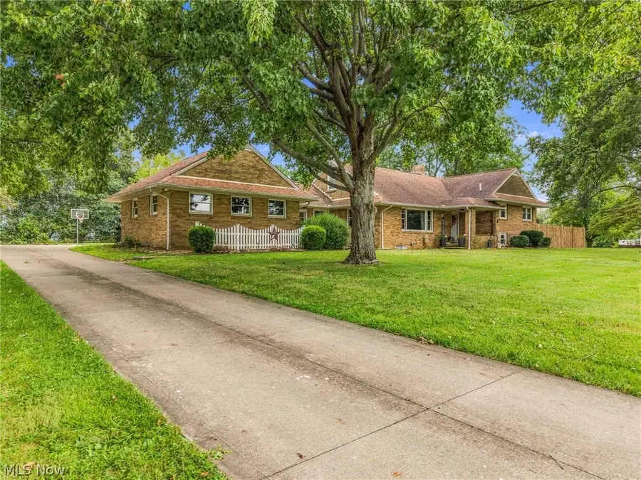 3158 Rusty Sw Avenue, Canton, OH 44706 - #2
