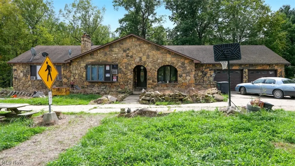 7672 Lanese Drive, Windsor, OH 44099 - #1