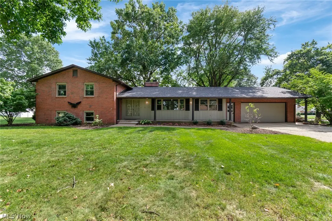 1212 Buena Vista Ne Street, Canton, OH 44714 - #1