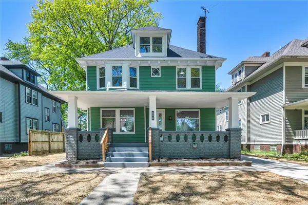 2172 West Boulevard, Cleveland, OH 44102