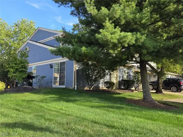 86 Privet Lane #84, Northfield, OH 44067