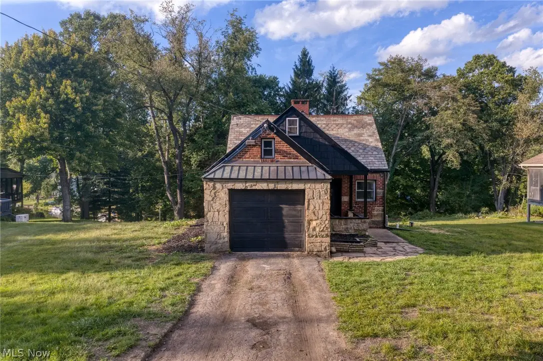 146 Spruce Nw Drive, North Canton, OH 44720 - #1