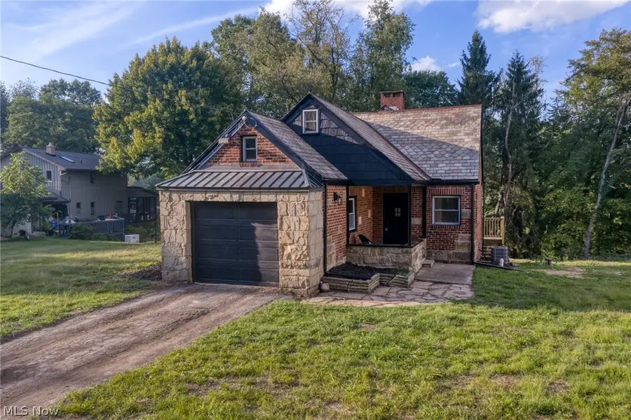 146 Spruce Nw Drive, North Canton, OH 44720 - #2